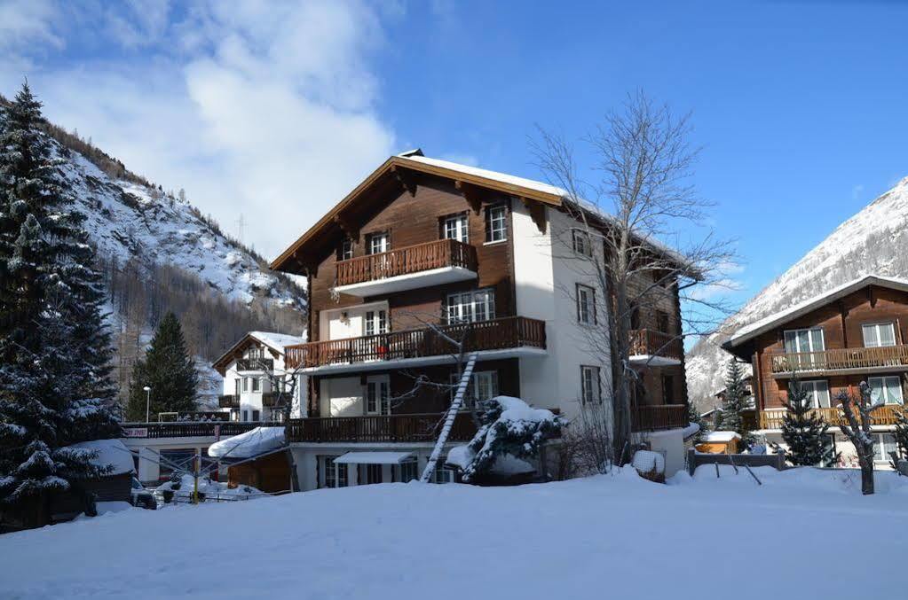 Haus Alpenperle Lejlighed Saas-Almagell Eksteriør billede
